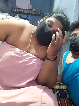 divyasree1431 online show from April 30, 2026, 4:03 pm