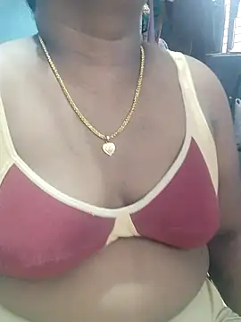 Snapshot of divyasree1431 chatting on July 25, 2026, 5:15 am divyasree1431 online show from July 25, 2026, 5:15 am