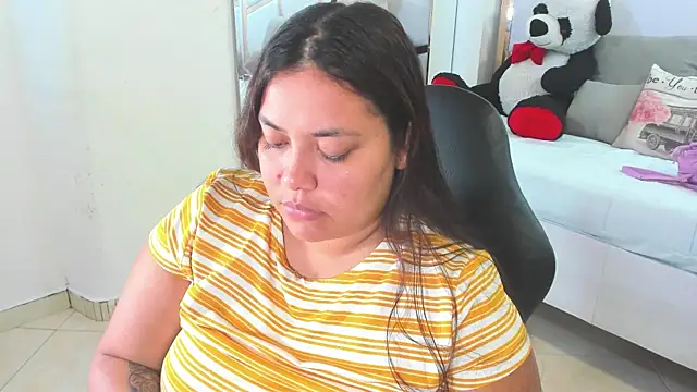 tatikanyx online show from May 8, 2026, 12:09 pm