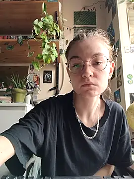 Shy Bamby online show from June 26, 2026, 7:47 am
