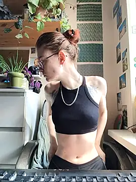 Shy Bamby online show from July 7, 2026, 8:40 am