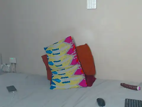 SexyLips86 online show from January 18, 2026, 6:33 pm