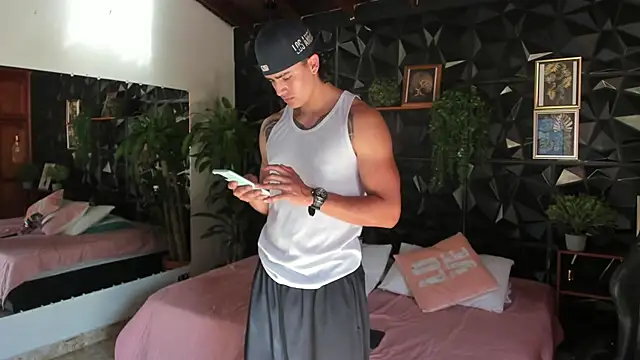 elliot colton online show from June 11, 2026, 8:28 pm