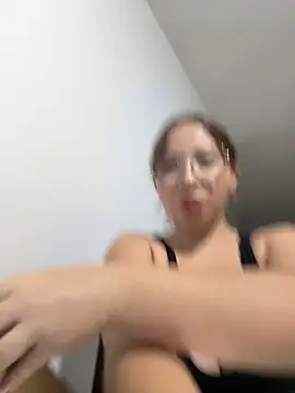 AliciaWhite nt online show from July 16, 2026, 11:35 pm