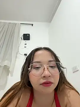 AliciaWhite nt online show from July 29, 2026, 11:04 pm