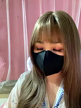 -Violet-t online show from January 18, 2026, 3:37 pm