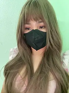 -Violet-t online show from May 15, 2026, 12:14 pm