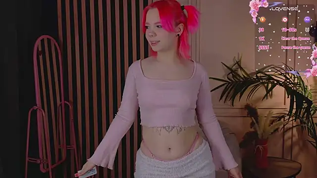 Waifu Ketrin online show from April 27, 2026, 1:20 pm