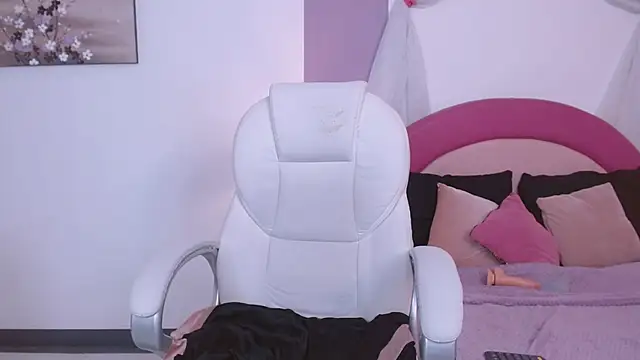 Kaoryy 1 online show from May 6, 2026, 11:47 am