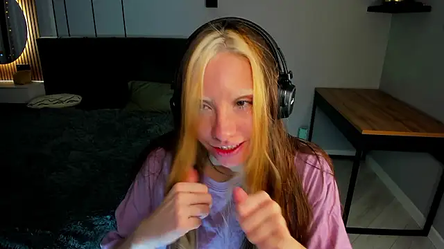 Elizaveta Brown online show from February 4, 2026, 8:15 pm