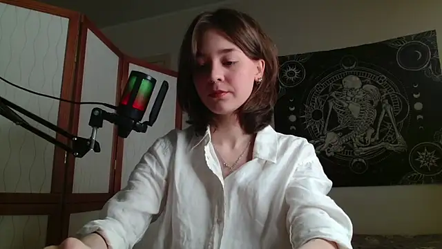 Mysterious Toy online show from February 5, 2026, 4:47 pm