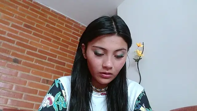 Lia rouse04 online show from June 9, 2026, 1:23 pm