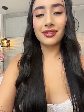 IvonneOwen online show from June 20, 2026, 11:21 pm