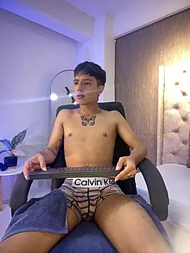 Snapshot of LeoHard__ chatting on March 3, 2026, 12:12 pm LeoHard online show from March 3, 2026, 12:12 pm