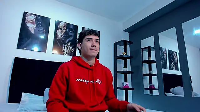 Alejo Grey online show from January 14, 2026, 12:31 pm