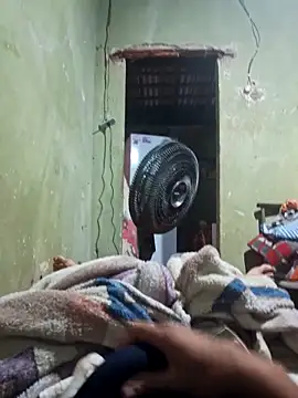 Utaca02 online show from February 2, 2026, 8:30 pm