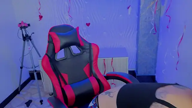 Snapshot of Harley_quinzell chatting on February 24, 2026, 6:20 pm Harley quinzell online show from February 24, 2026, 6:20 pm