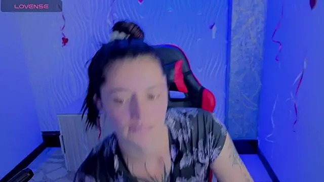 Snapshot of Harley_quinzell chatting on March 5, 2026, 6:37 pm Harley quinzell online show from March 5, 2026, 6:37 pm