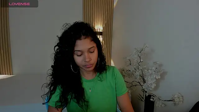 LyraFrost5 online show from March 13, 2026, 2:27 am