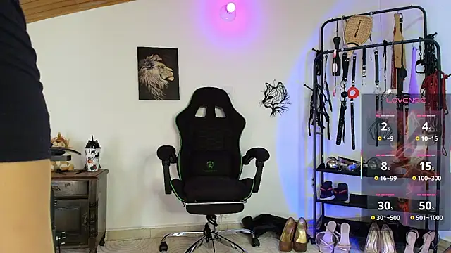 Snapshot of ariannaconnor_ chatting on February 25, 2026, 2:50 pm ariannaconnor online show from February 25, 2026, 2:50 pm