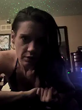 intoyou1689 online show from January 17, 2026, 4:27 am