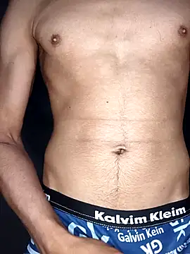 Snapshot of Kmali5465 chatting on March 13, 2026, 1:32 am Kmali5465 online show from March 13, 2026, 1:32 am