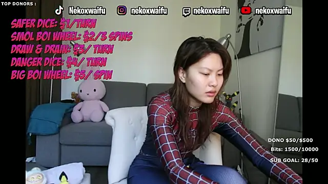 nekoxwaifu online show from March 19, 2026, 7:52 am