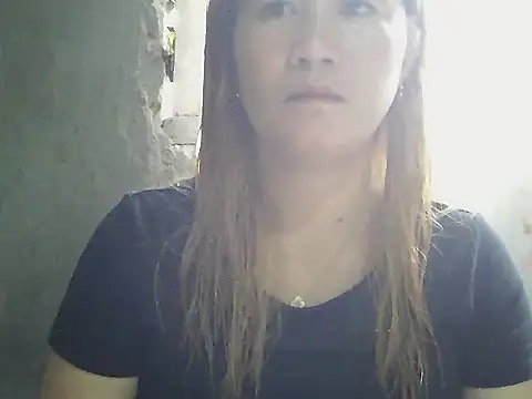 lovelyxxx88 online show from February 7, 2026, 11:57 pm