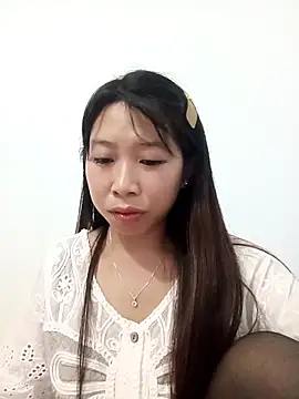 Mayly lucky2 online show from May 3, 2026, 3:15 pm