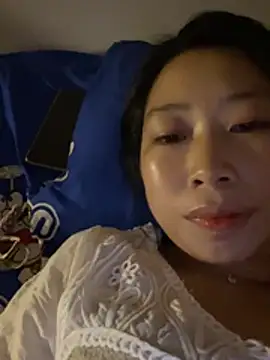 Snapshot of Mayly_lucky2 chatting on June 30, 2026, 2:28 pm Mayly lucky2 online show from June 30, 2026, 2:28 pm
