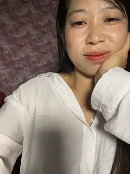 Snapshot of Mayly_lucky2 chatting on July 3, 2026, 10:38 pm Mayly lucky2 online show from July 3, 2026, 10:38 pm