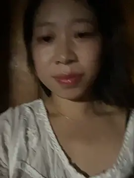 Snapshot of Mayly_lucky2 chatting on July 27, 2026, 11:45 pm Mayly lucky2 online show from July 27, 2026, 11:45 pm