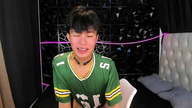 urtwinkbrixz online show from March 14, 2026, 5:35 am