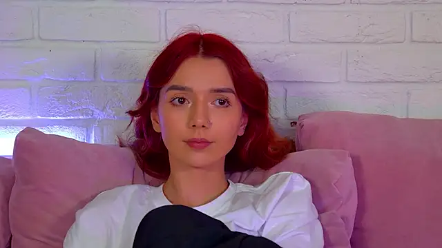 VanessaVienne online show from June 26, 2026, 4:24 pm