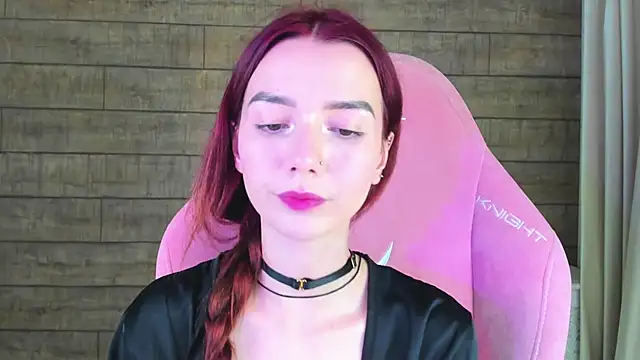 VanessaVienne online show from June 22, 2026, 4:04 pm