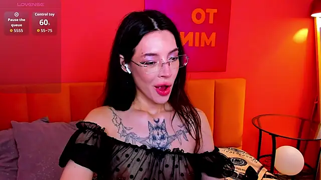IvyDainty online show from July 31, 2026, 1:27 am