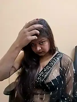 Attractive Queen  online show from January 12, 2026, 6:31 am