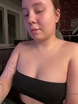 AnnaSeint online show from February 6, 2026, 6:15 pm