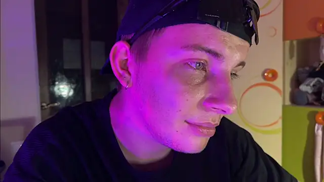 marcus euphoria  online show from July 12, 2026, 11:49 pm