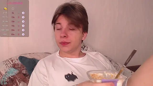 Snapshot of marcus_euphoria_ chatting on January 14, 2026, 9:24 am marcus euphoria online show from January 14, 2026, 9:24 am