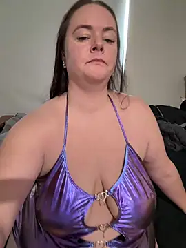 carinabro10 online show from July 26, 2026, 1:45 am