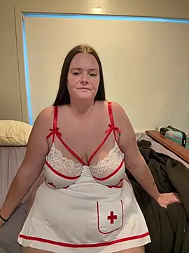 carinabro10 online show from February 3, 2026, 6:33 am