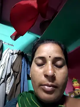 Snapshot of Reena_lodha chatting on May 7, 2026, 10:35 pm Reena lodha online show from May 7, 2026, 10:35 pm