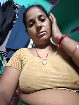 Snapshot of Reena_lodha chatting on May 19, 2026, 11:01 pm Reena lodha online show from May 19, 2026, 11:01 pm