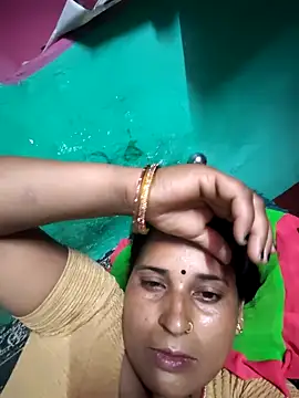 Snapshot of Reena_lodha chatting on May 11, 2026, 2:56 pm Reena lodha online show from May 11, 2026, 2:56 pm