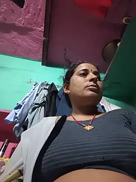 Snapshot of Reena_lodha chatting on May 26, 2026, 10:41 pm Reena lodha online show from May 26, 2026, 10:41 pm