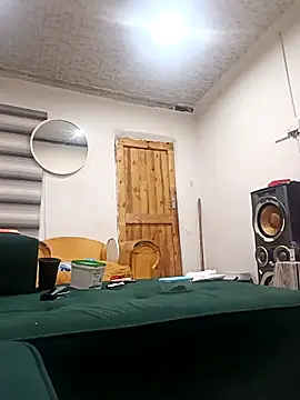 Winterslender online show from March 24, 2026, 4:51 pm