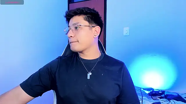 Theo Rowan online show from February 10, 2026, 6:18 pm