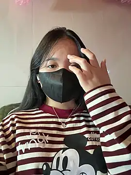 Snapshot of Gwen879 chatting on January 13, 2026, 1:20 am Gwen879 online show from January 13, 2026, 1:20 am