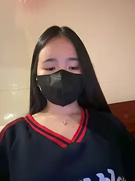 Snapshot of Gwen879 chatting on March 11, 2026, 10:31 am Gwen879 online show from March 11, 2026, 10:31 am